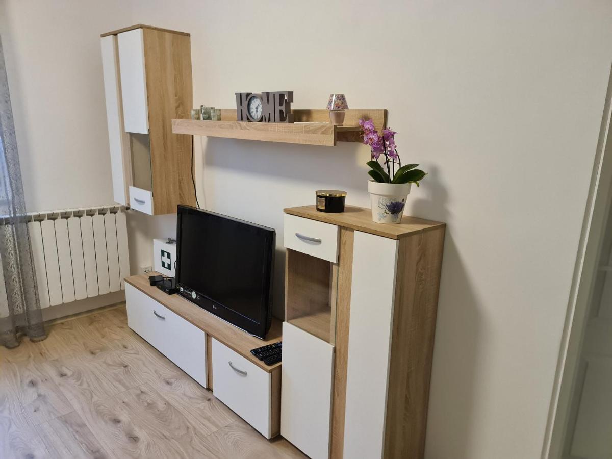 Simun Apartment Karlovac Exterior photo