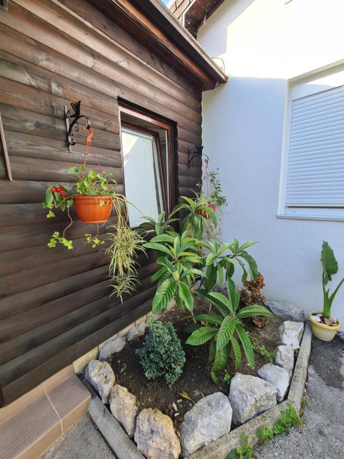Simun Apartment Karlovac Exterior photo